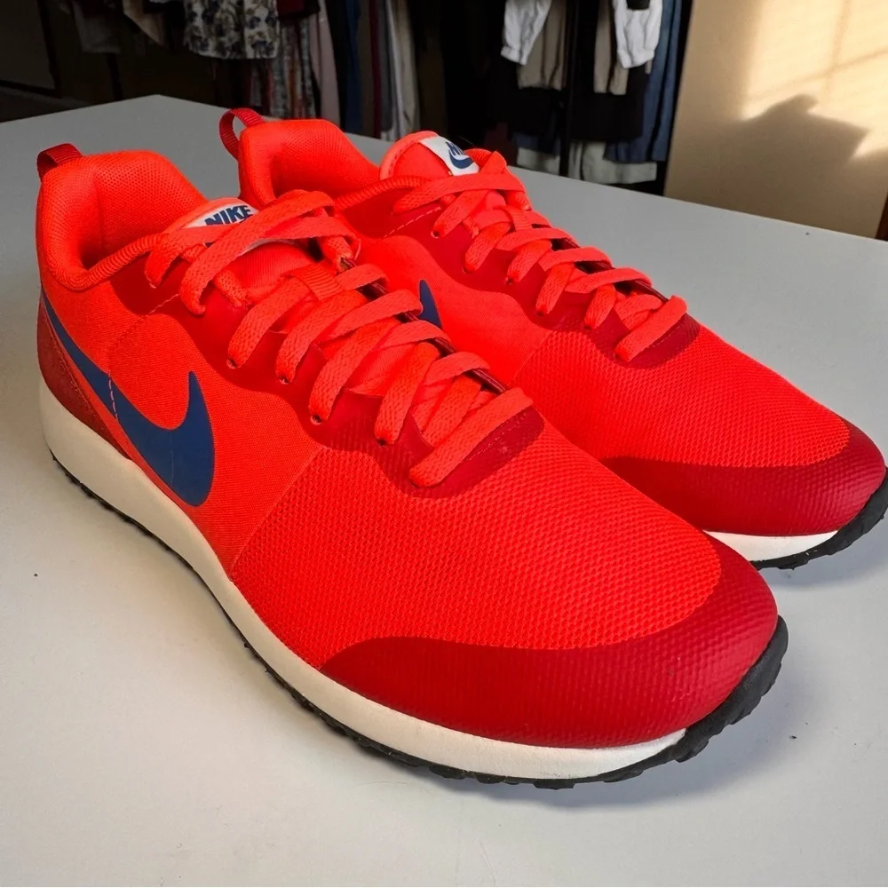 Nike Elite Shinsen Team Orange and Royal Blue Running Shoes Women’s size 7.5